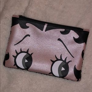 ‼️Free with any purchase!!‼️